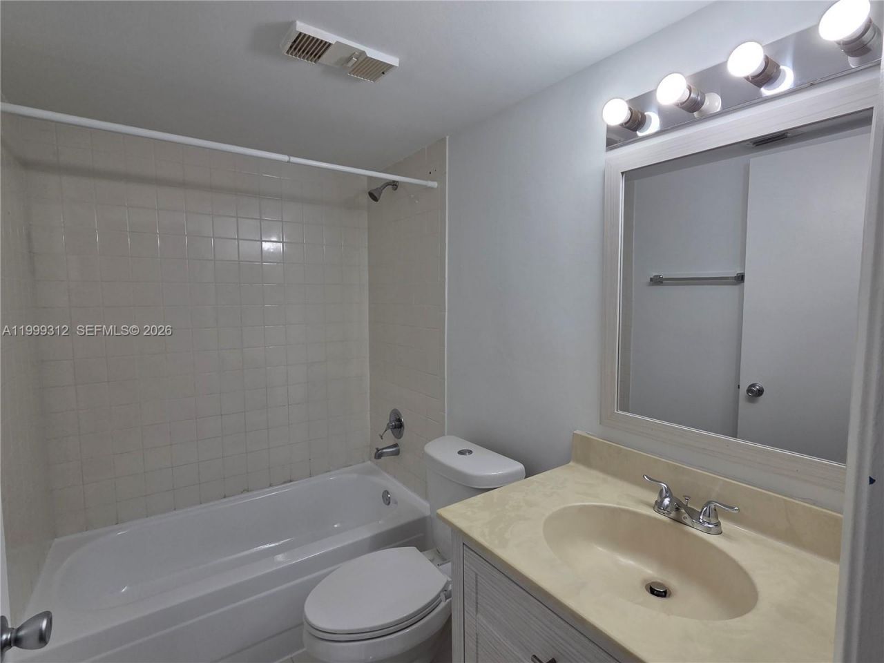 850 N Miami Ave, Unit W-605, Miami, FL 33136 Photo