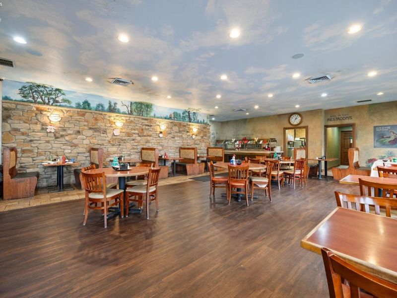 4415 Liberty Avenue, Vermilion, OH 44089 Photo 12