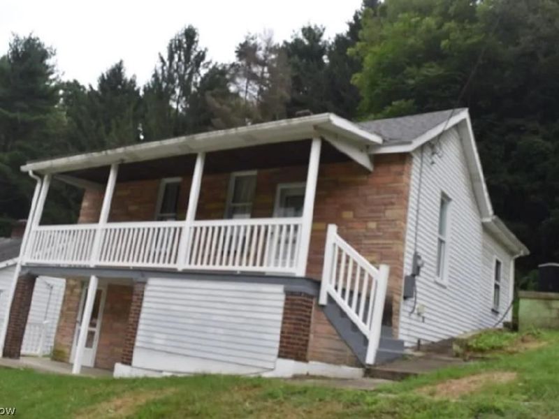 58640 Charles Street, Martins Ferry, OH 43935 Photo 2