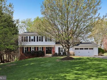 10305 MOUNTINGTON COURT, VIENNA, VA 22182