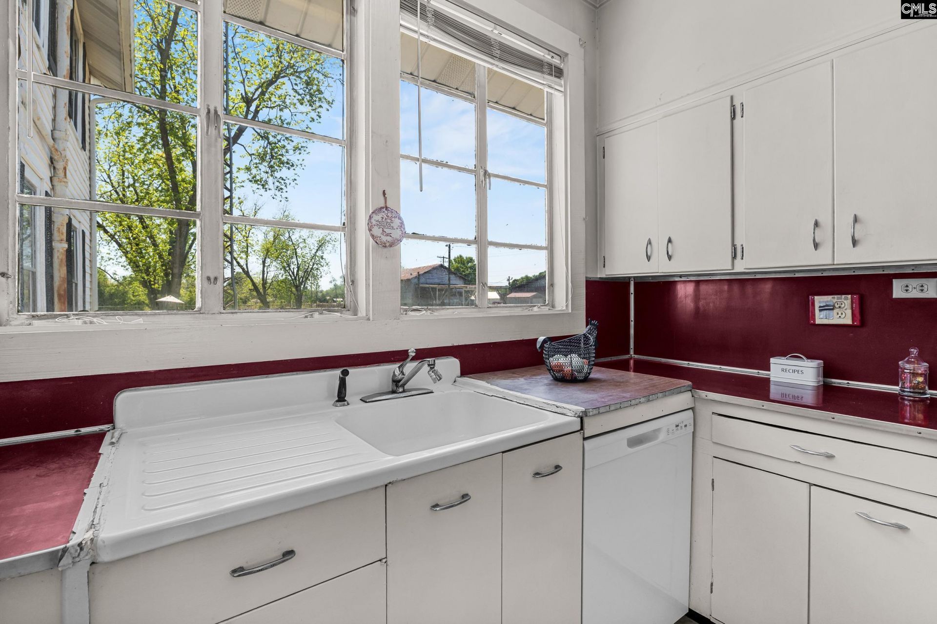 311 Camelia Street  Photo 17