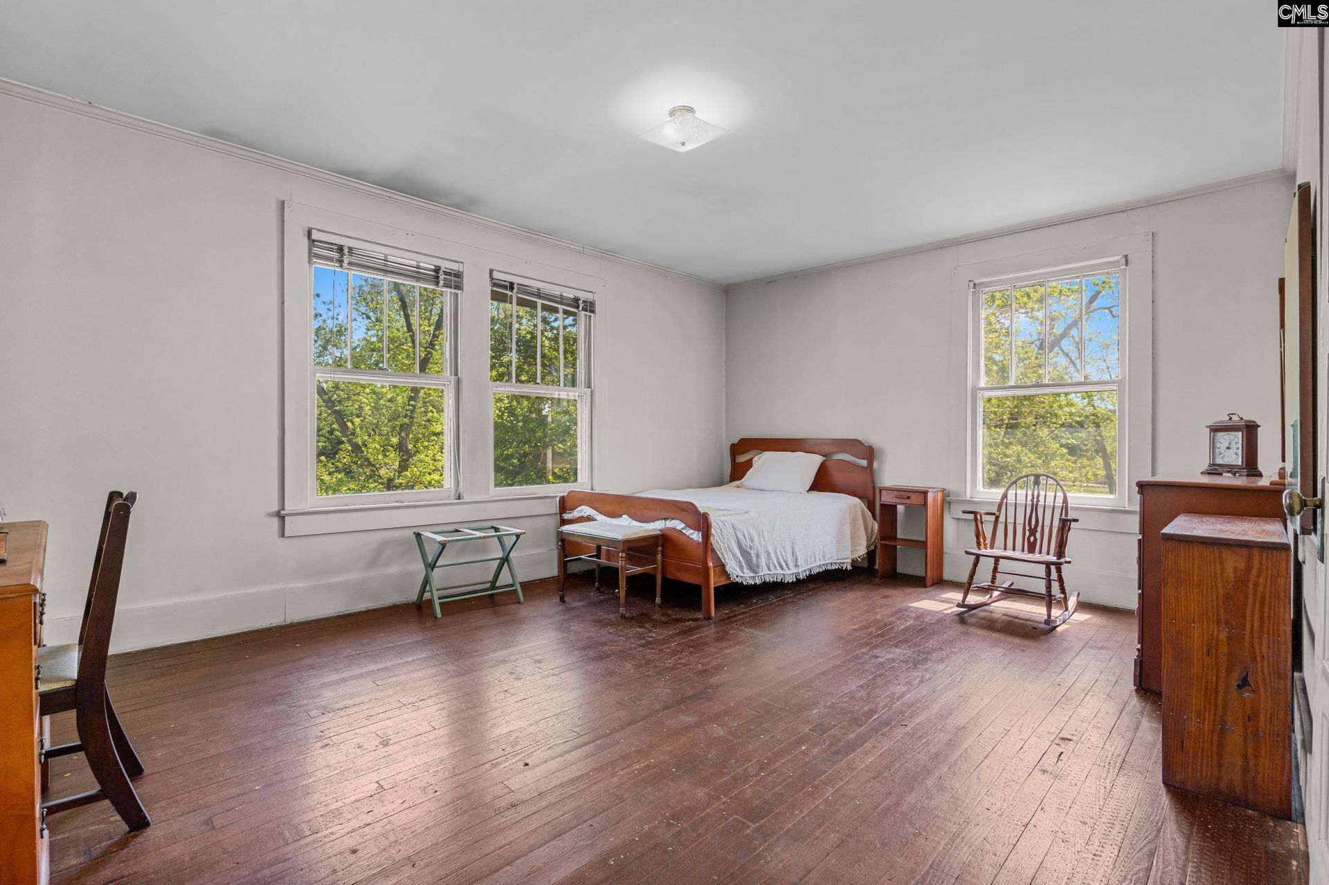 311 Camelia Street  Photo 28