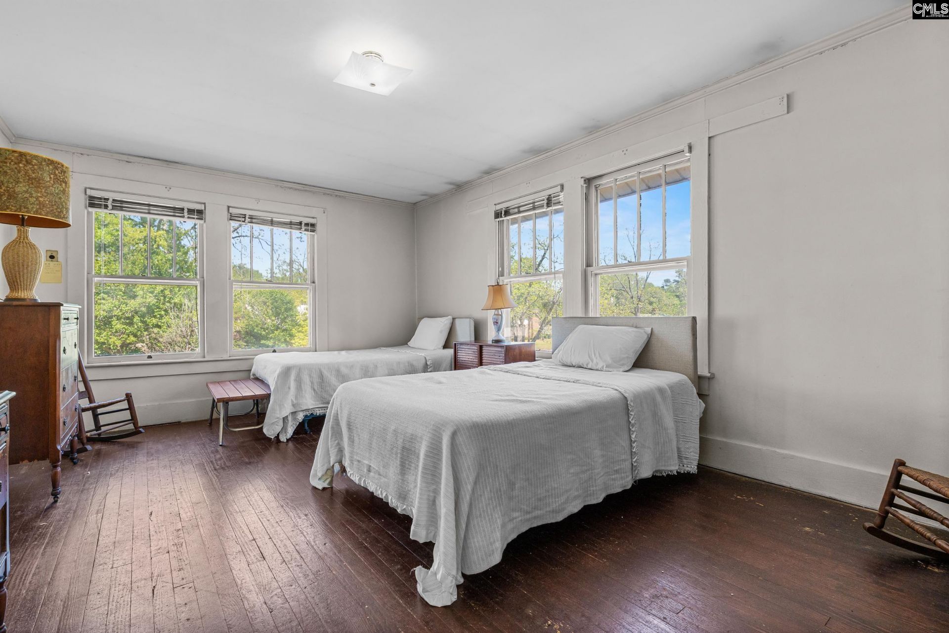 311 Camelia Street  Photo 29