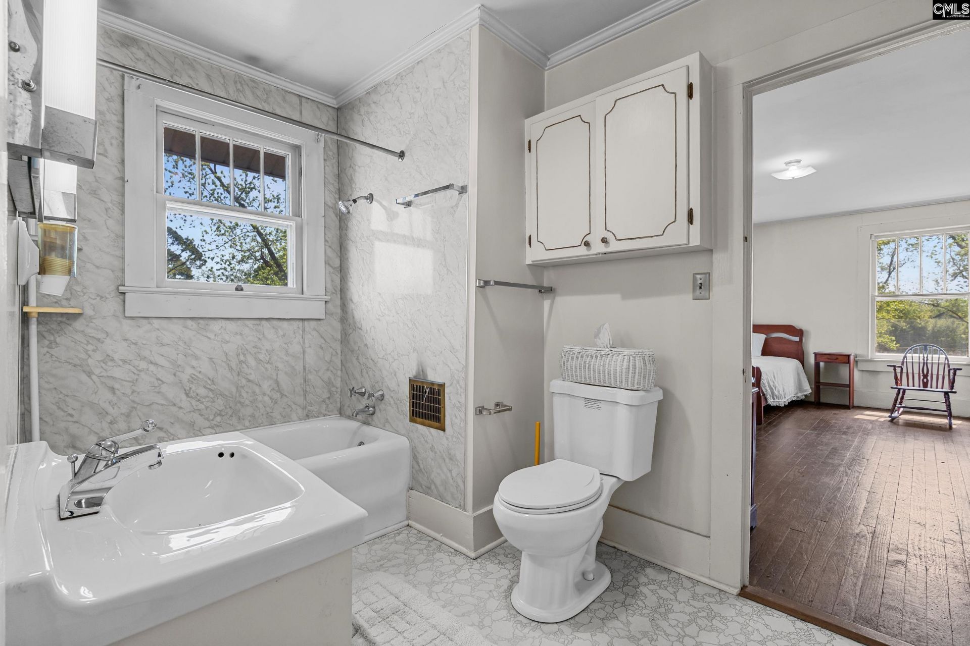 311 Camelia Street  Photo 32