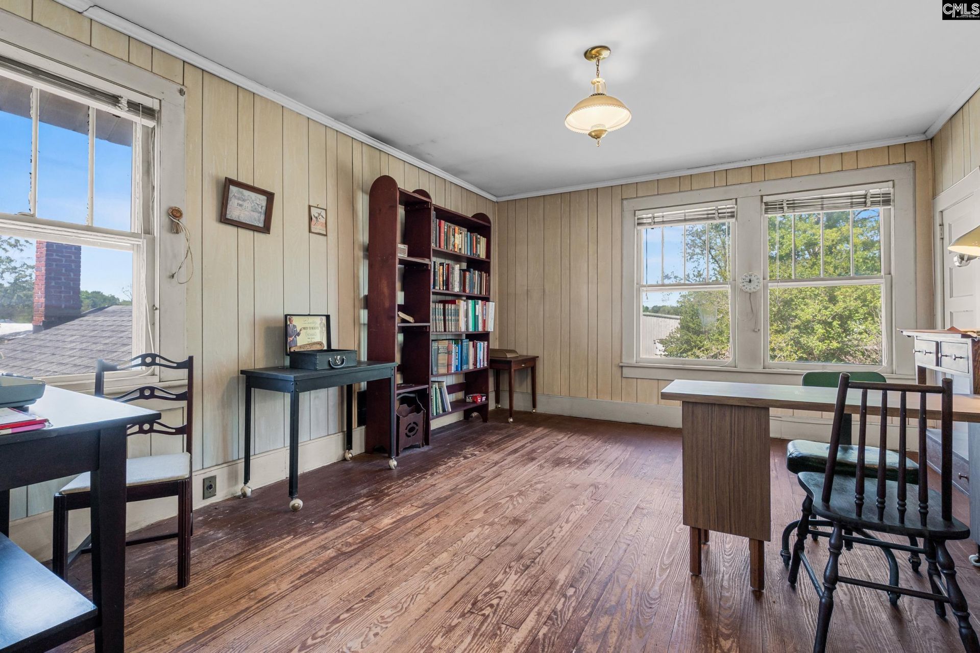 311 Camelia Street  Photo 35