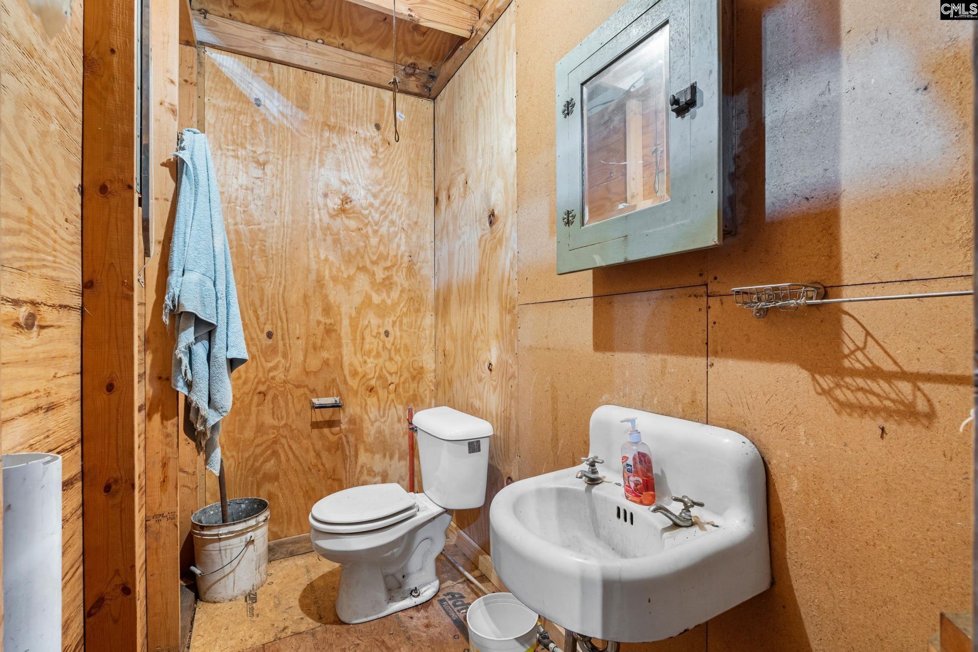 311 Camelia Street  Photo 43