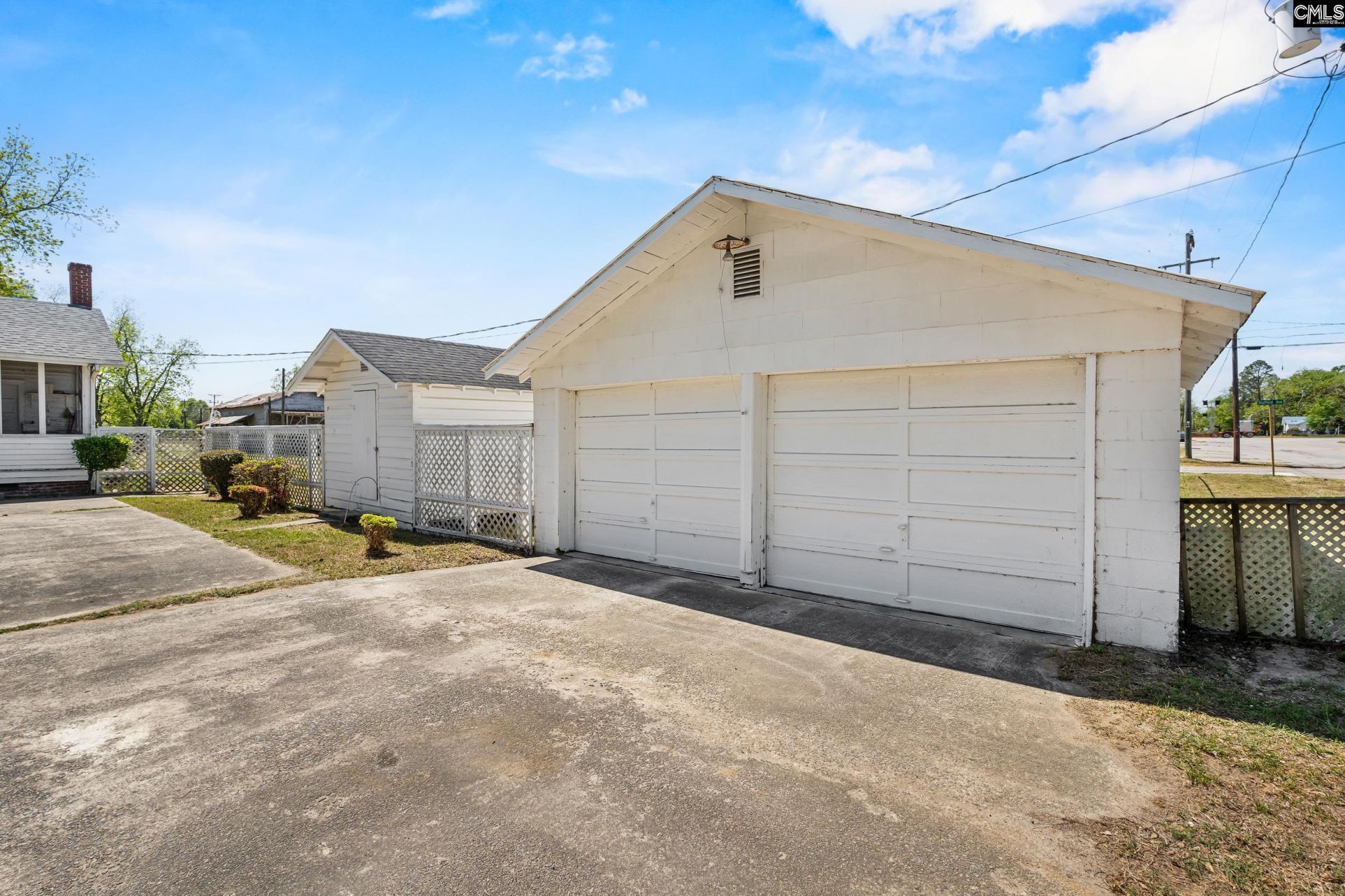 311 Camelia Street  Photo 9