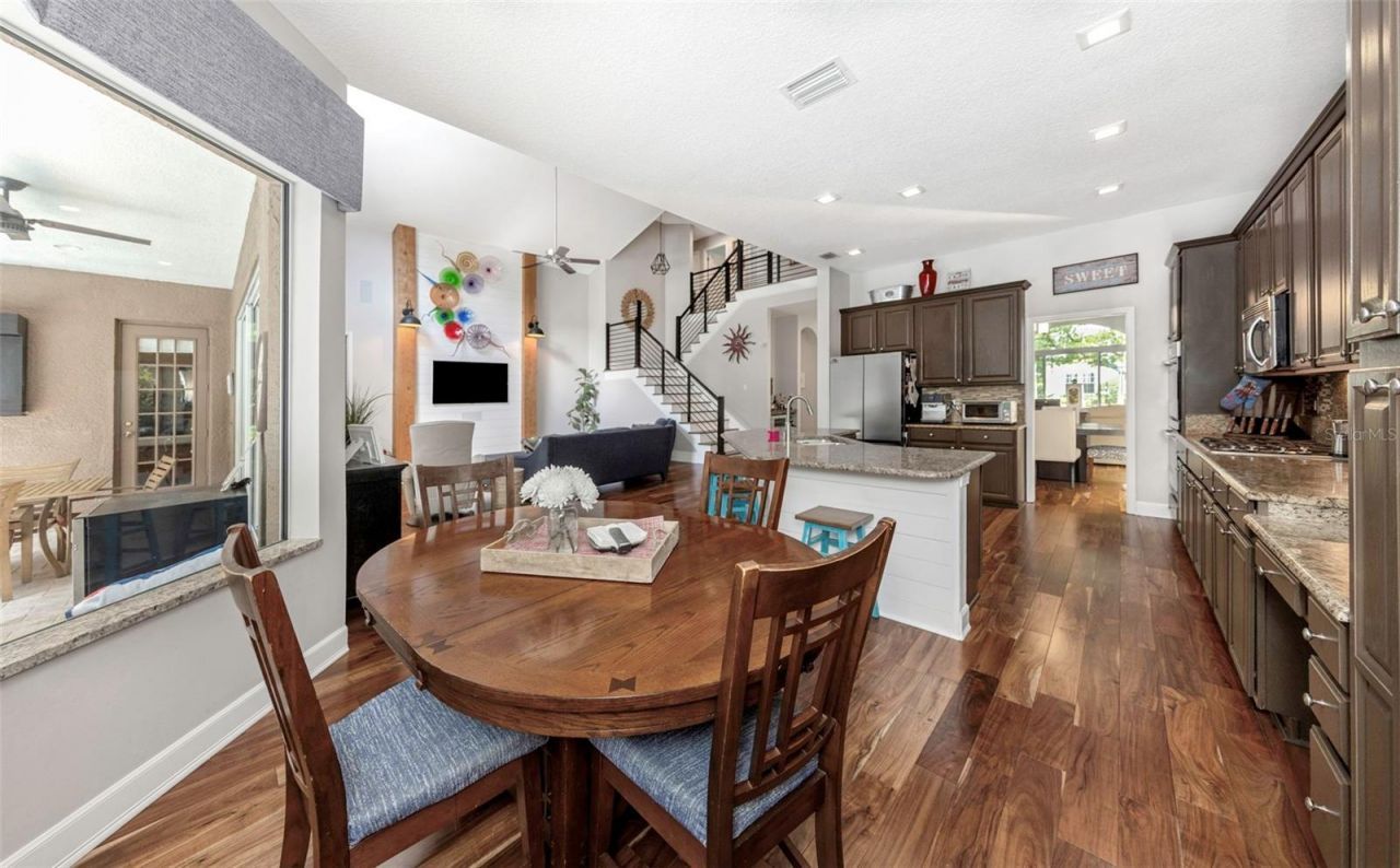 10422 Greendale Drive, Tampa, FL 33626 Photo