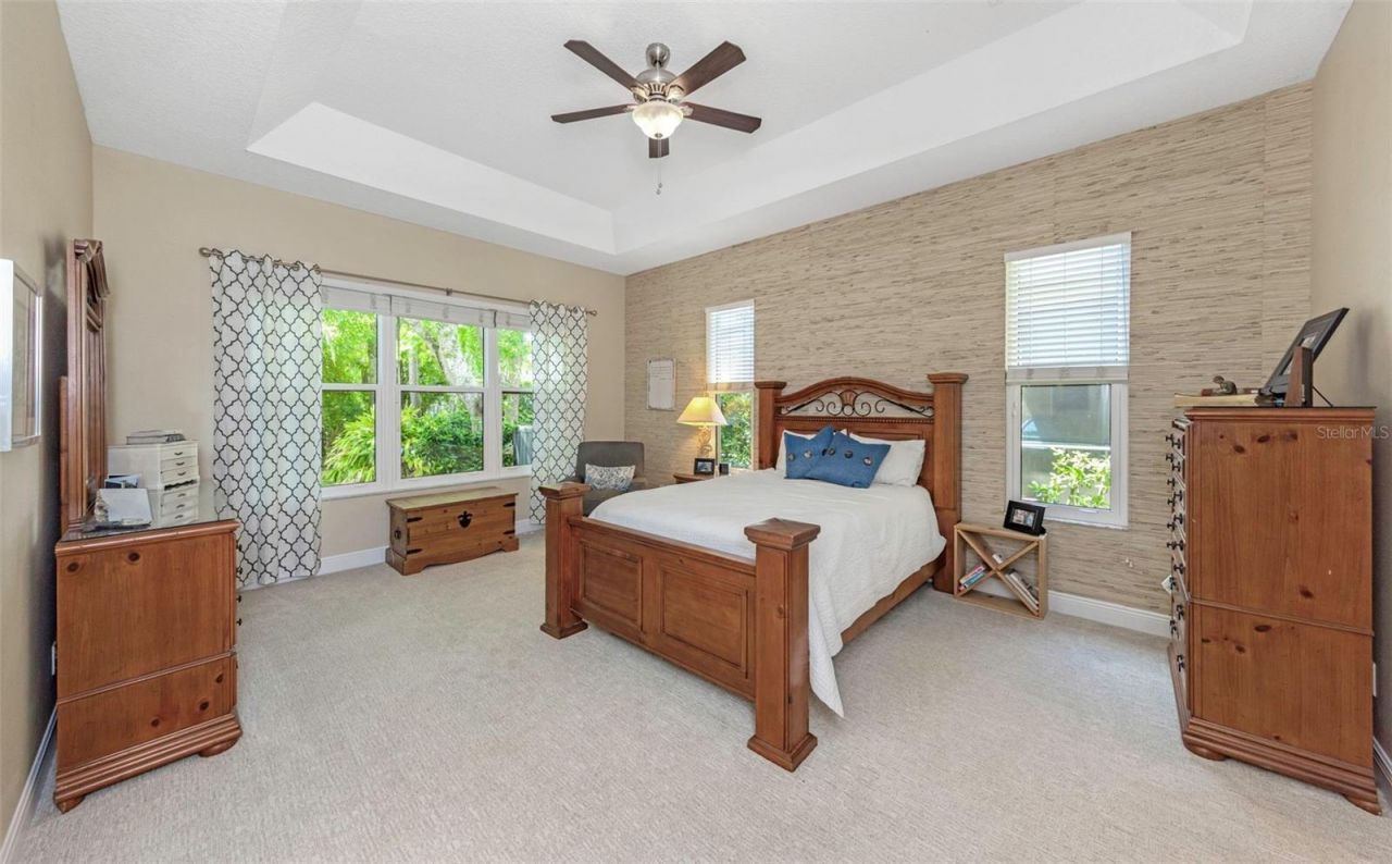 10422 Greendale Drive, Tampa, FL 33626 Photo