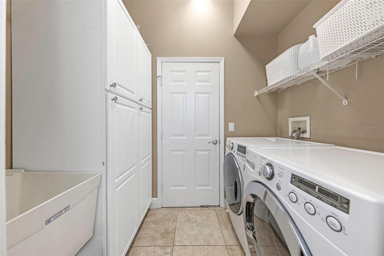 10422 Greendale Drive, Tampa, FL 33626 Photo