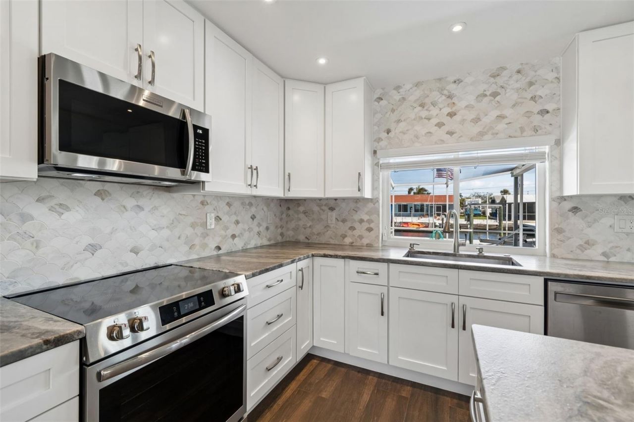 8034 Brighton Drive , Port Richey, FL 34668 Photo