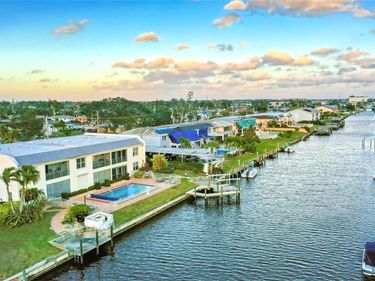 912 SE 46th ST , Unit 201, CAPE CORAL, FL 33904