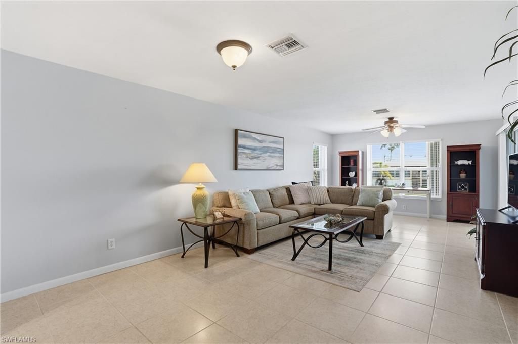 912 SE 46th St, Unit 201, Cape Coral, FL 33904 Photo