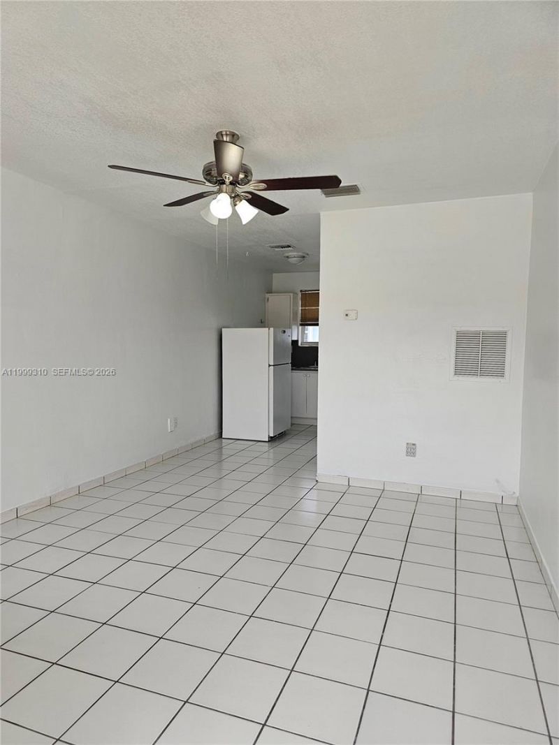 130 W 13th St , Unit 9, Hialeah, FL 33010 Photo