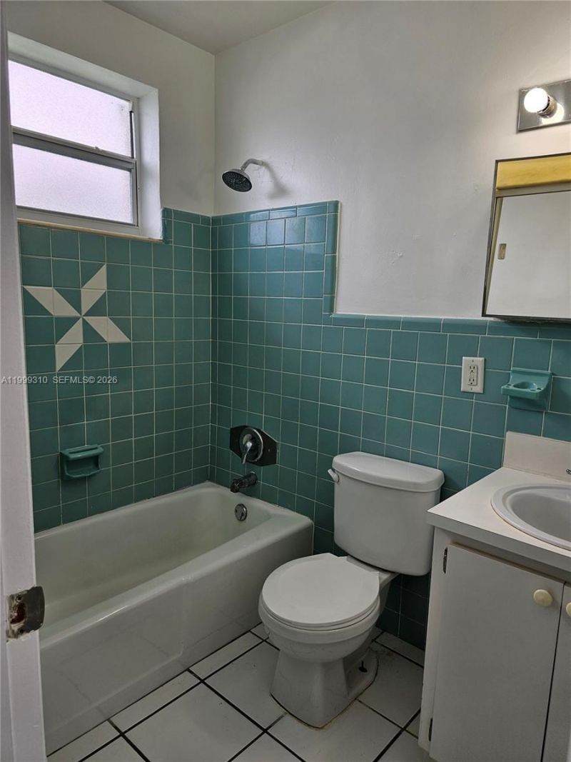 130 W 13th St , Unit 9, Hialeah, FL 33010 Photo