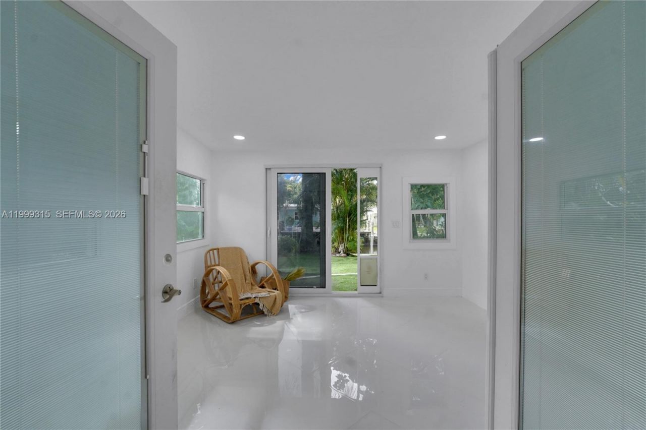 1137 SW 8th Ave, Fort Lauderdale, FL 33315 Photo