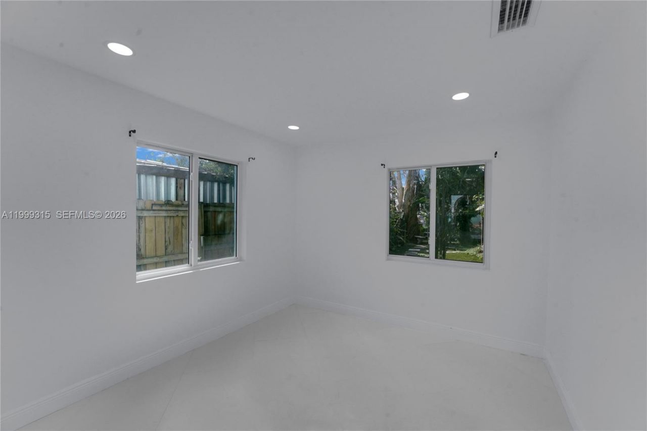 Please Call For Address, Fort Lauderdale, FL 33315 Photo