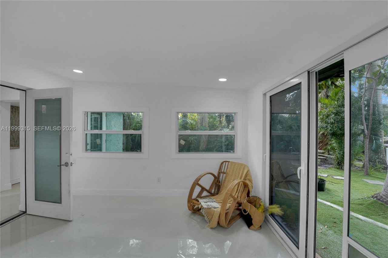 1137 SW 8th Ave, Fort Lauderdale, FL 33315 Photo