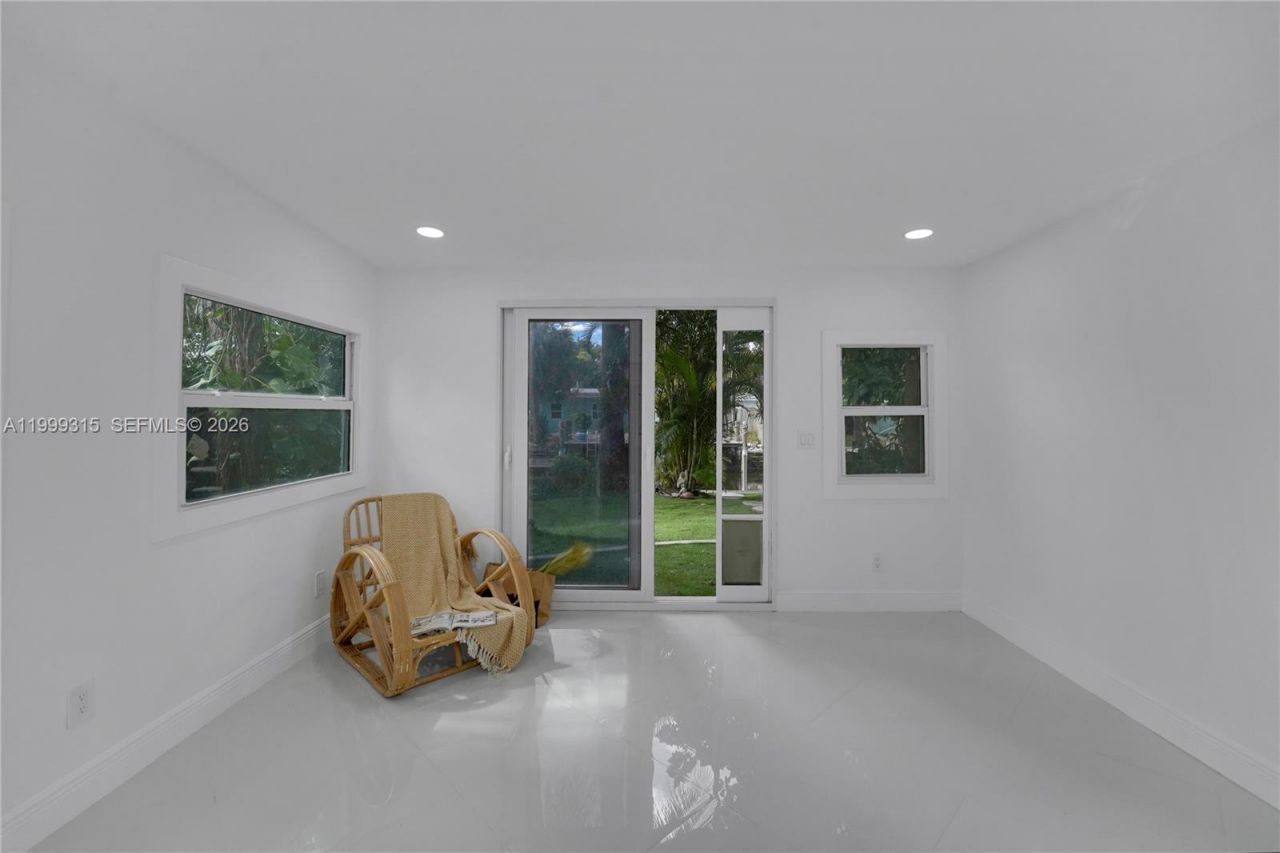 1137 SW 8th Ave, Fort Lauderdale, FL 33315 Photo