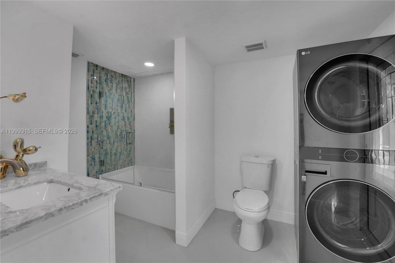 1137 SW 8th Ave, Fort Lauderdale, FL 33315 Photo