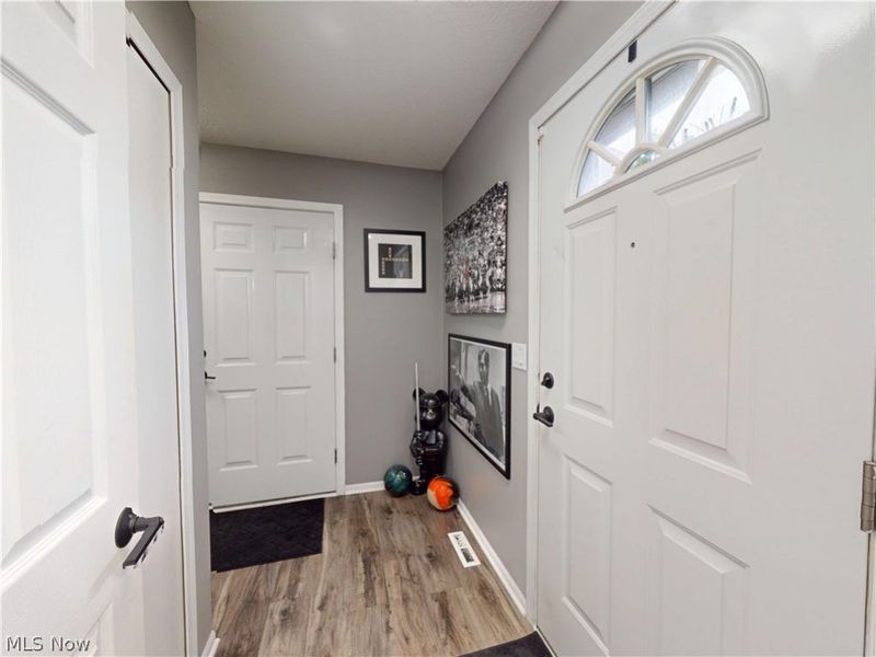 361 S Firestone Boulevard, Akron, OH 44301 Photo 2