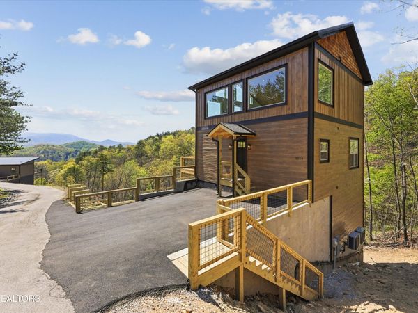 1928 E Mountain View Way, Sevierville, TN 37876