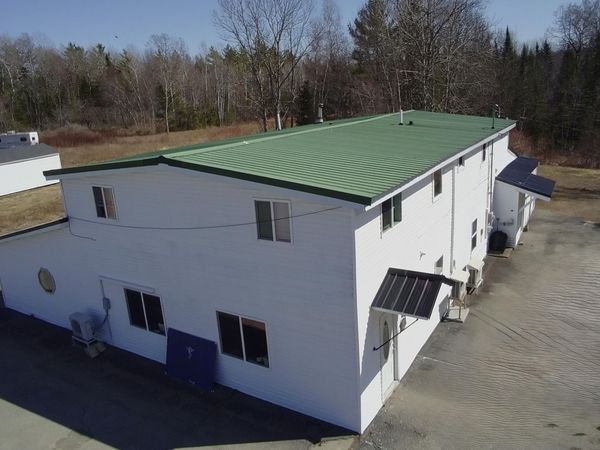 442 W Broadway , Lincoln, ME 04457