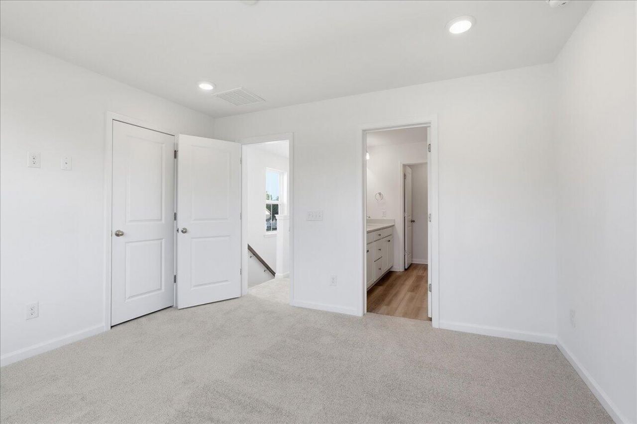 4633 Forest Hills Drive Photo 20