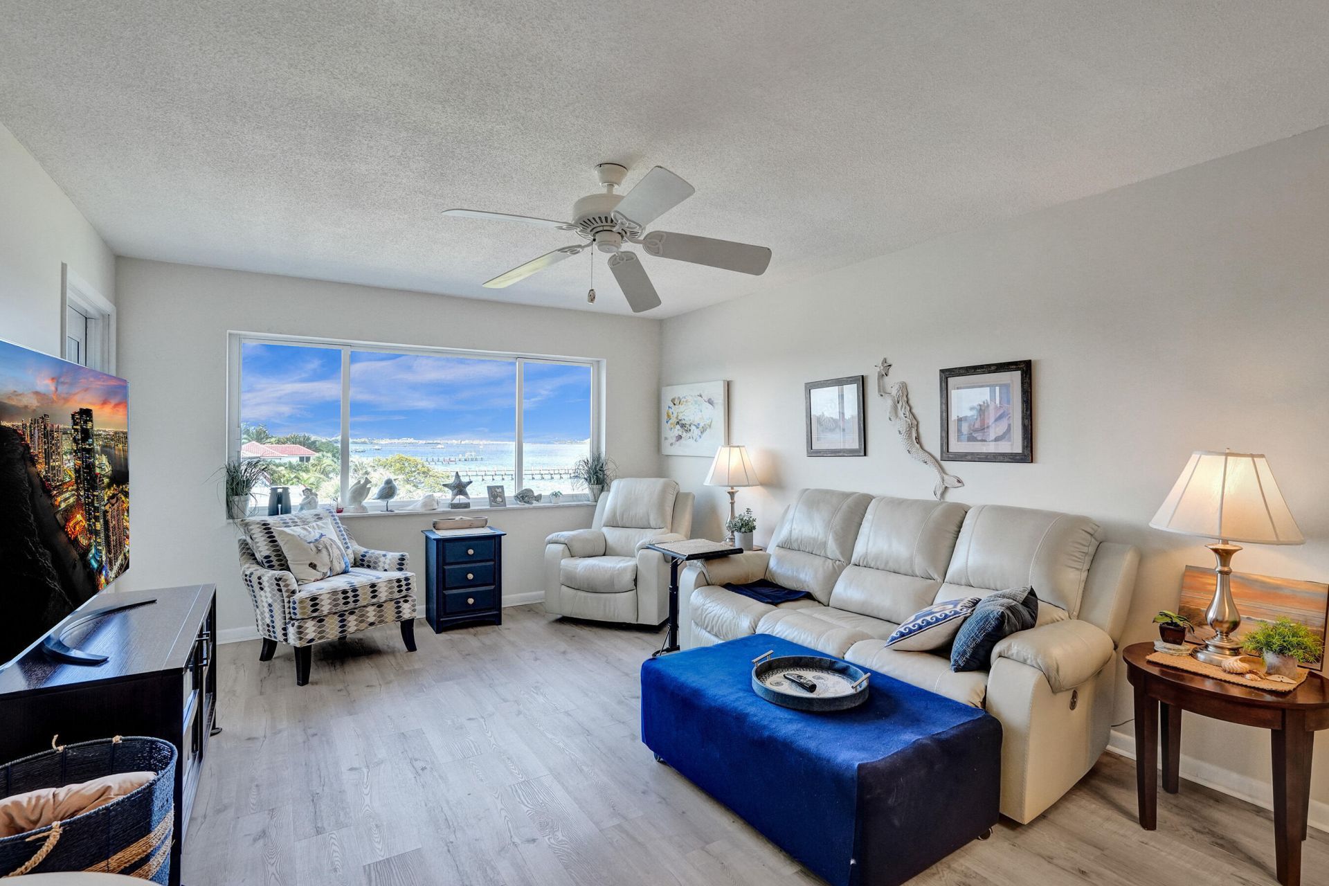 1502 S Lakeside Drive, Unit #414, Lake Worth Beach, FL 33460 Photo