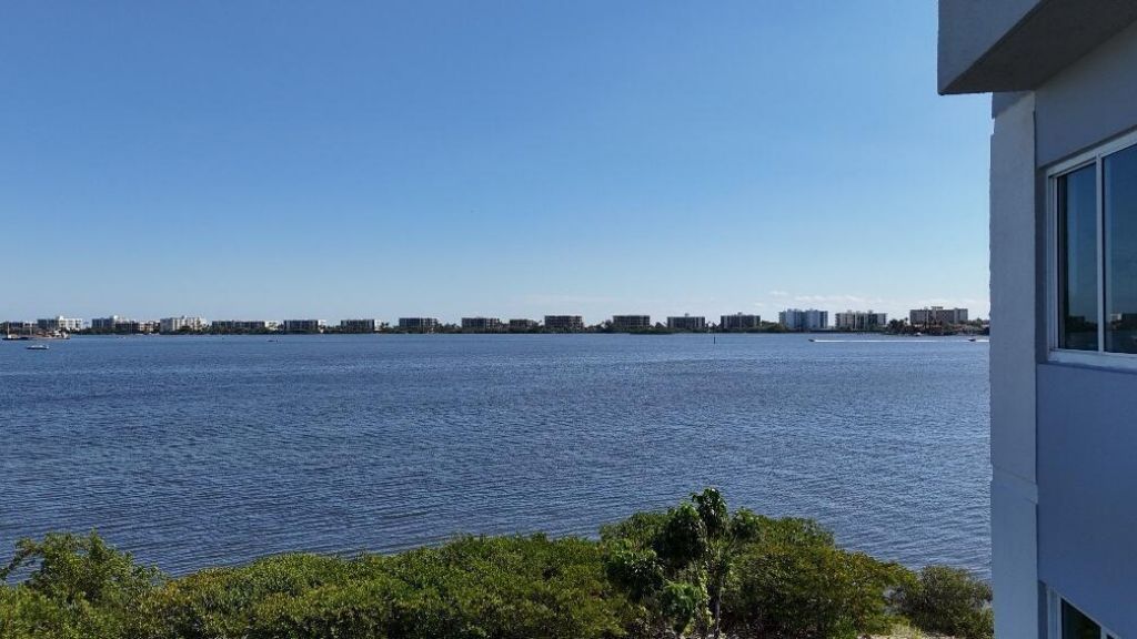 1502 S Lakeside Drive, Unit #414, Lake Worth Beach, FL 33460 Photo