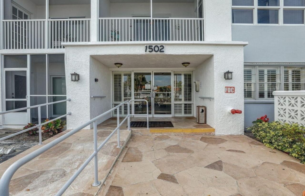 1502 S Lakeside Drive, Unit #414, Lake Worth Beach, FL 33460 Photo