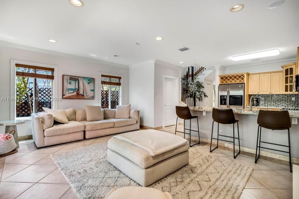 2841 Day Ave, Unit 2841, Miami, FL 33133 Photo