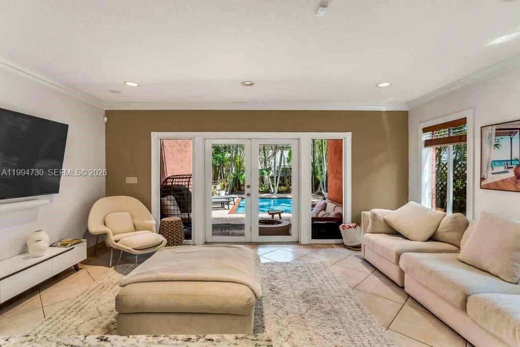 2841 Day Ave, Unit 2841, Miami, FL 33133 Photo