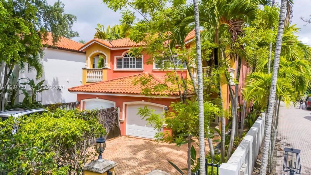 2841 Day Ave, Unit 2841, Miami, FL 33133 Photo