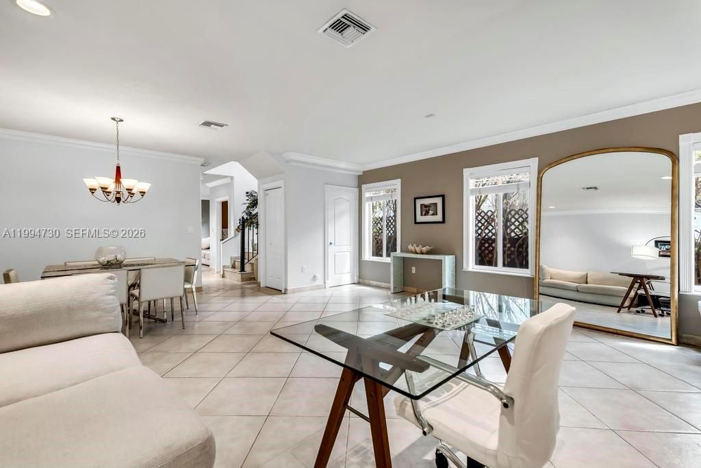 2841 Day Ave, Unit 2841, Miami, FL 33133 Photo