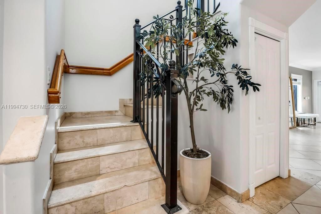 2841 Day Ave, Unit 2841, Miami, FL 33133 Photo