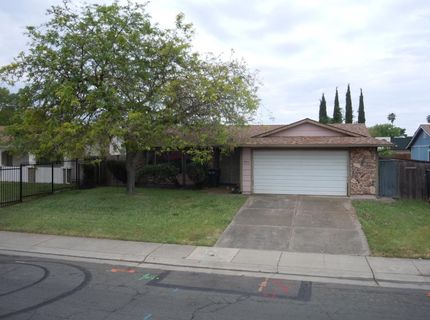8366 Langtree Way, Sacramento, CA 95823 Photo