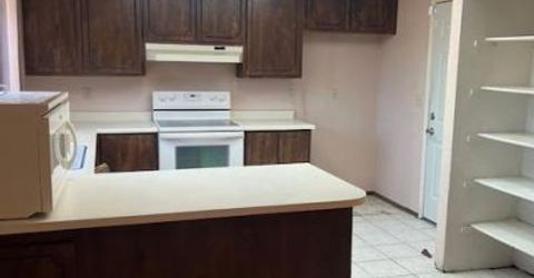 8366 Langtree Way, Sacramento, CA 95823 Photo