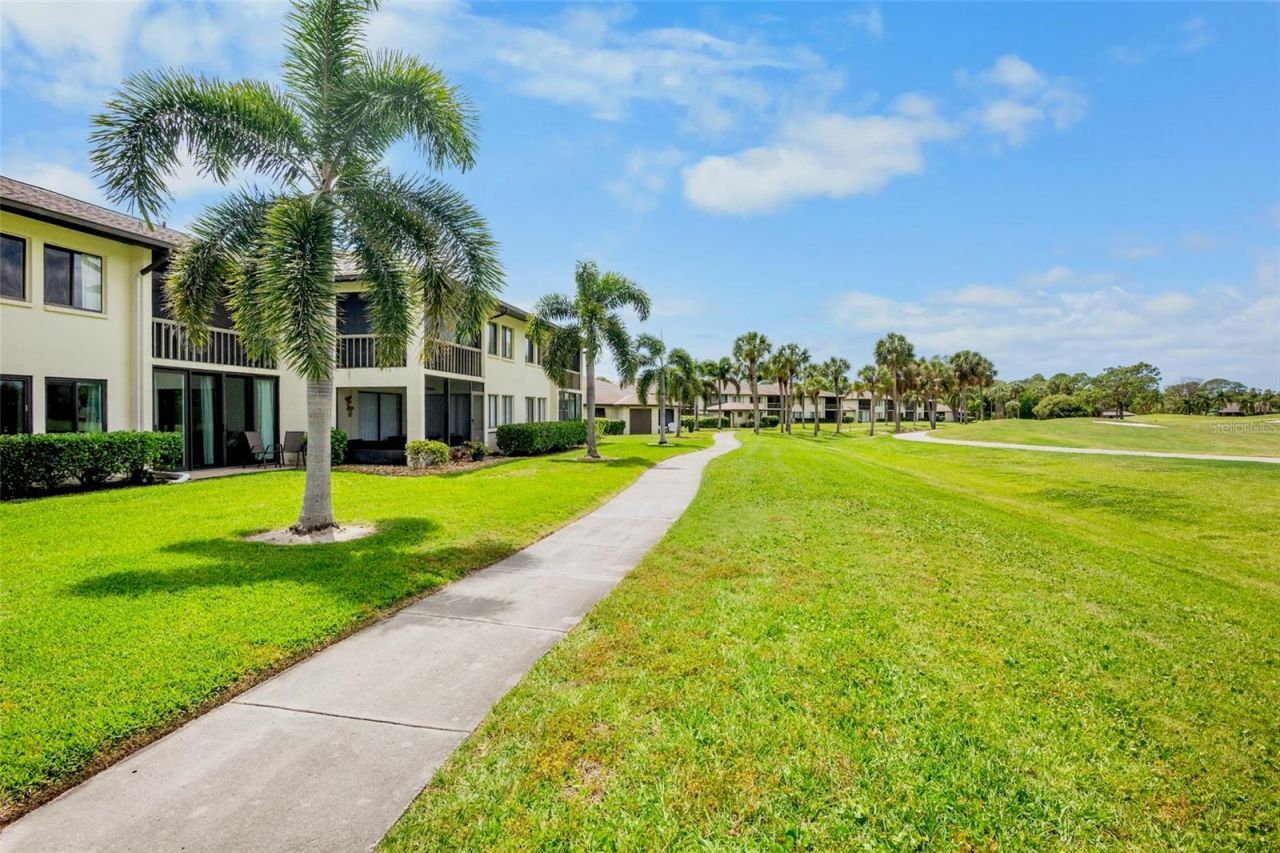 4623 Longwater Chase, Unit 112 Bldg J, Sarasota, FL 34235 Photo