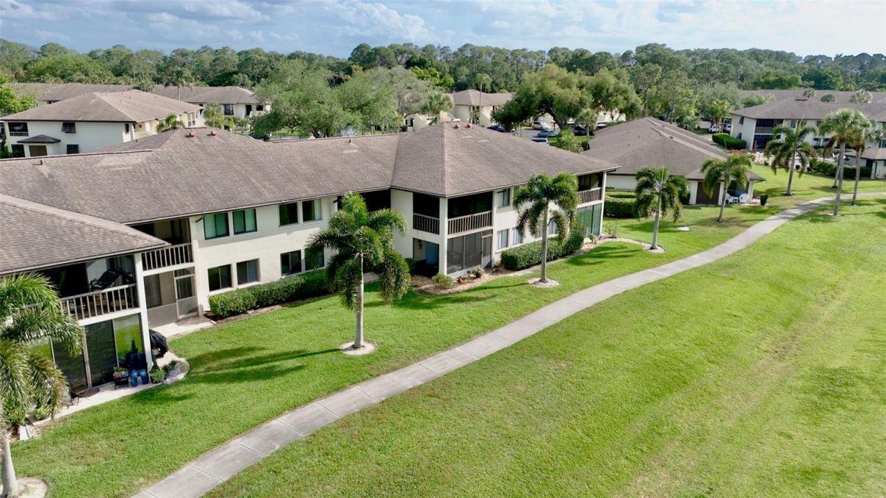 4623 Longwater Chase, Unit 112 Bldg J, Sarasota, FL 34235 Photo
