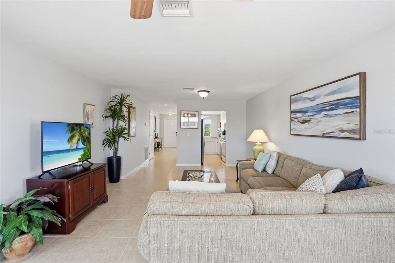 912 SE 46th Street , Unit 201, Cape Coral, FL 33904 Photo