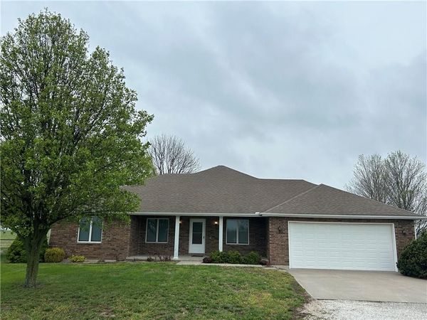 1379 NW M Highway, Clinton, MO 64735