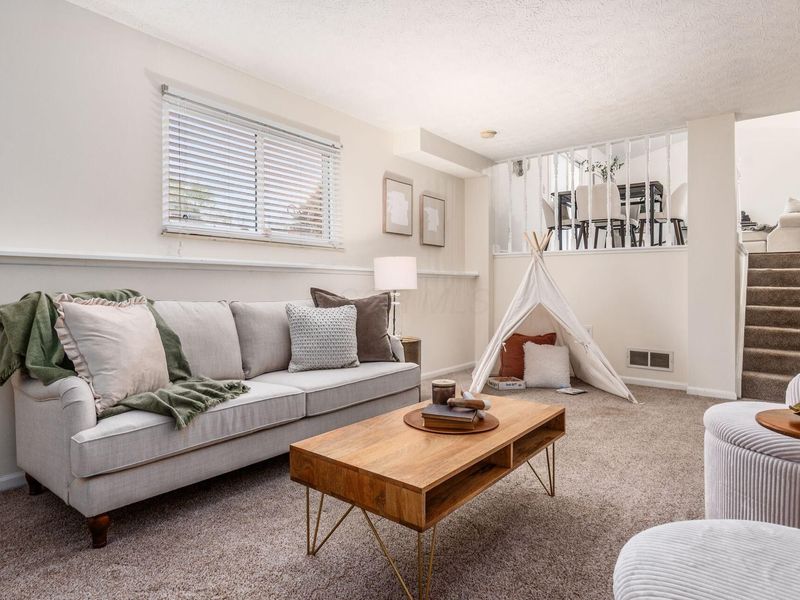 2245 Green Island Drive, Columbus, OH 43228 Photo 14