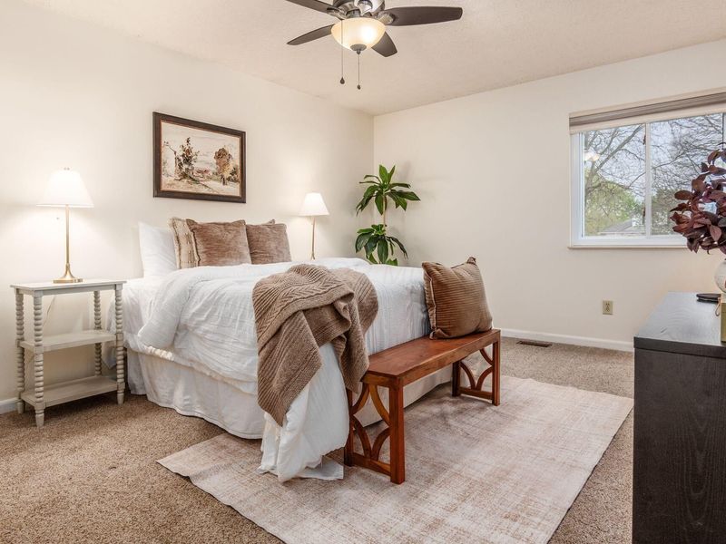 2245 Green Island Drive, Columbus, OH 43228 Photo 17