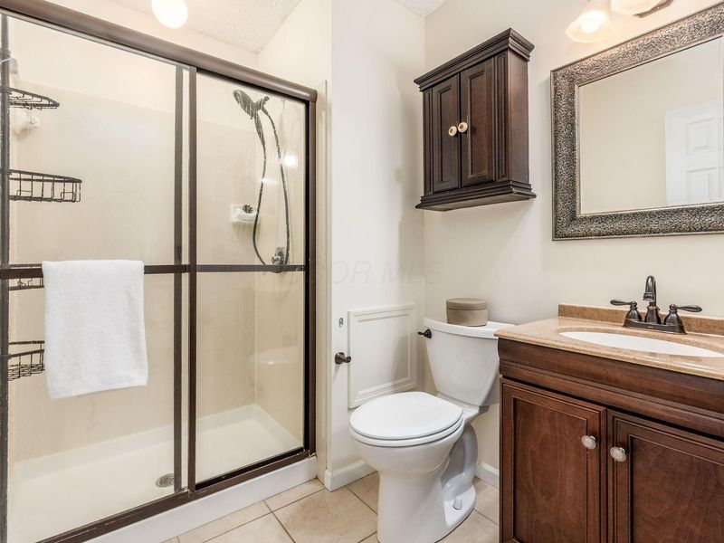 2245 Green Island Drive, Columbus, OH 43228 Photo 20