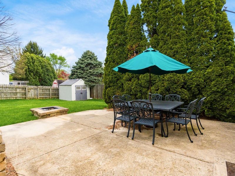 2245 Green Island Drive, Columbus, OH 43228 Photo 29