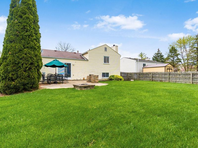 2245 Green Island Drive, Columbus, OH 43228 Photo 32