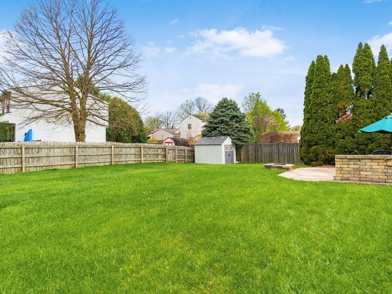 2245 Green Island Drive, Columbus, OH 43228 Photo 35