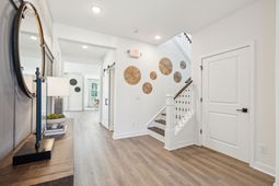 1055 Boyington photo 4