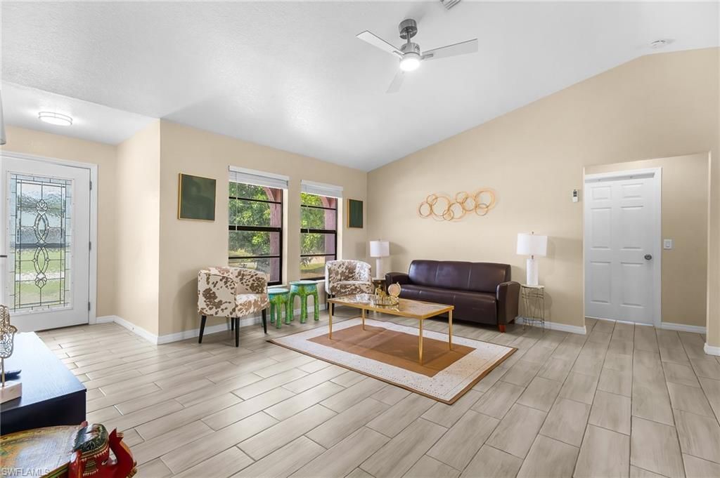 930 SW 34th St, Cape Coral, FL 33914 Photo